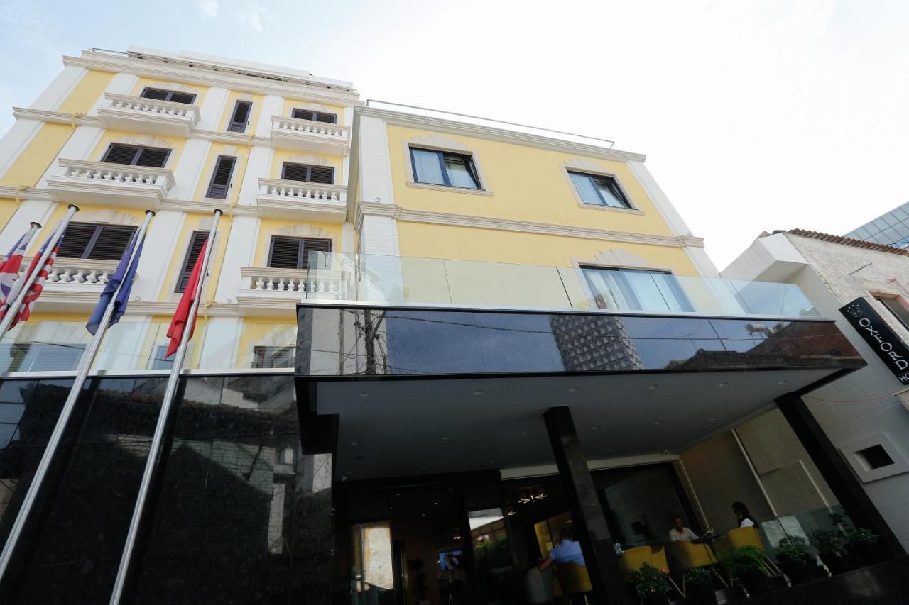 Oxford Hotel Тирана Екстер'єр фото