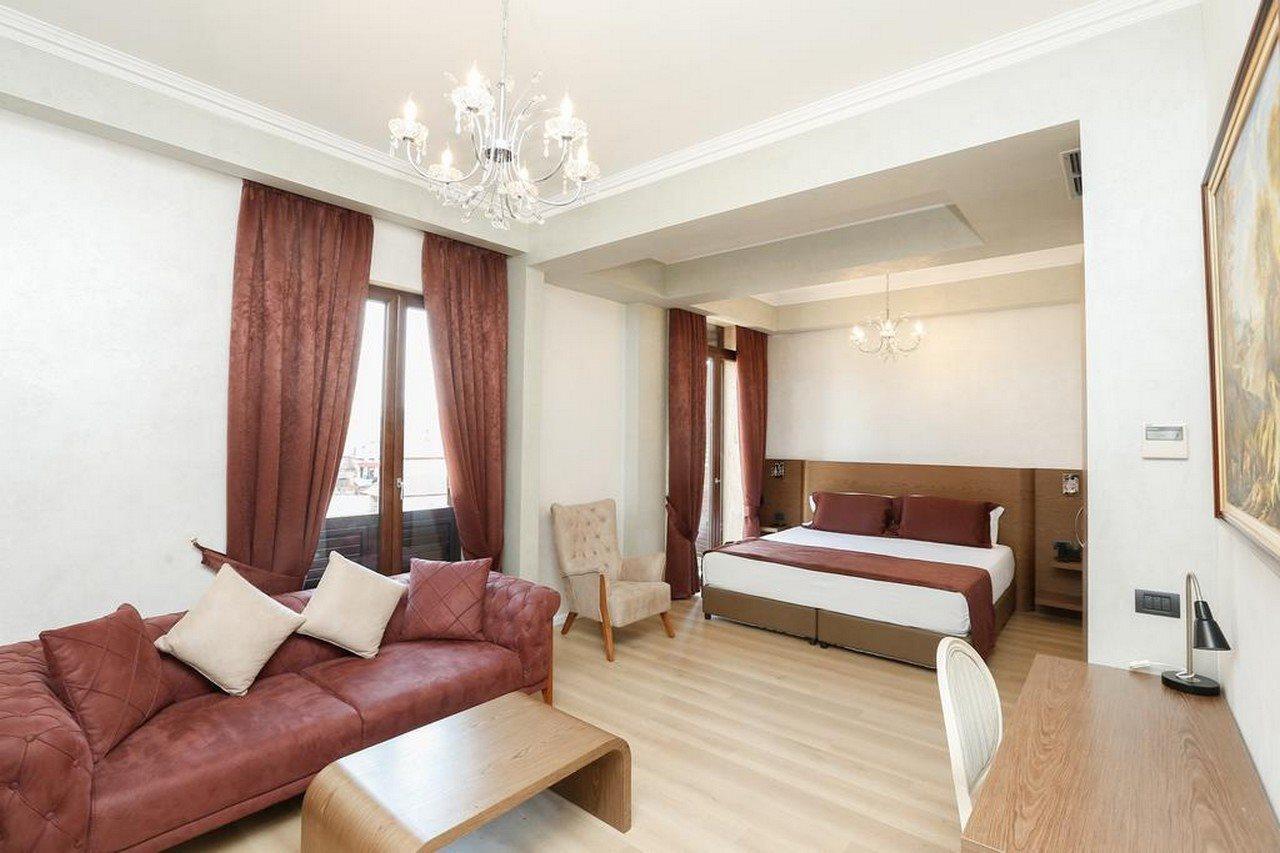 Oxford Hotel Тирана Екстер'єр фото