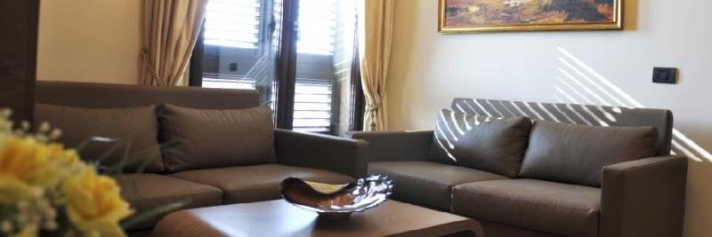 Oxford Hotel Тирана Екстер'єр фото