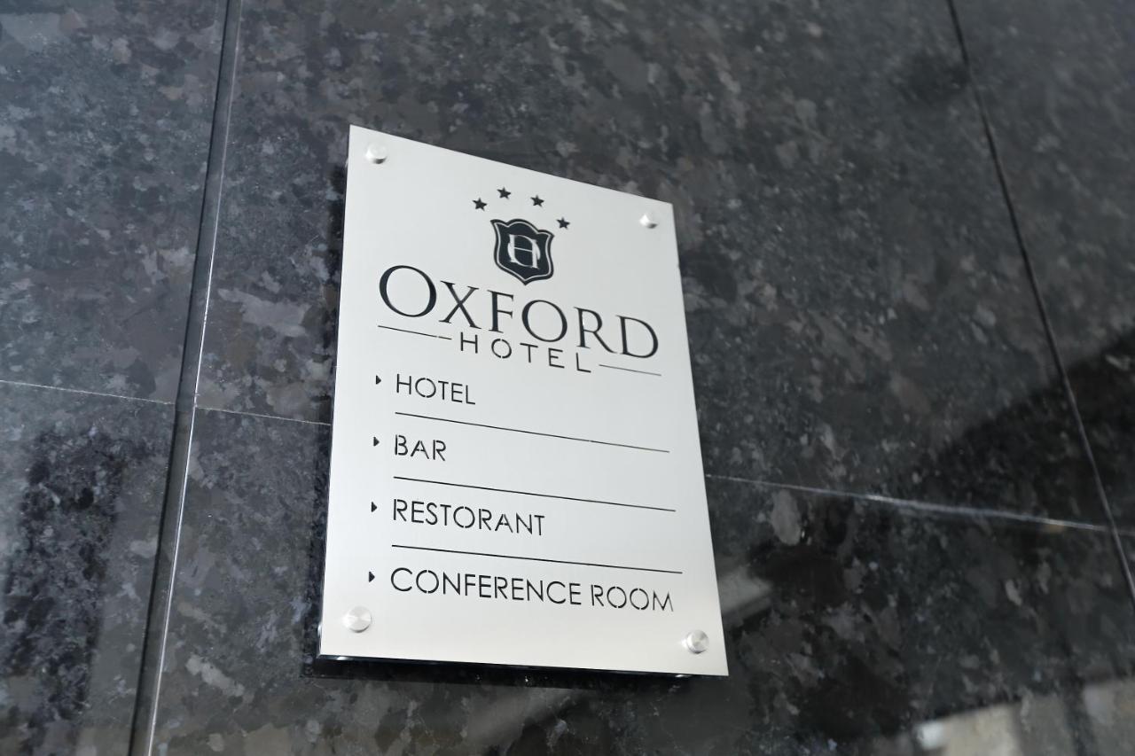 Oxford Hotel Тирана Екстер'єр фото