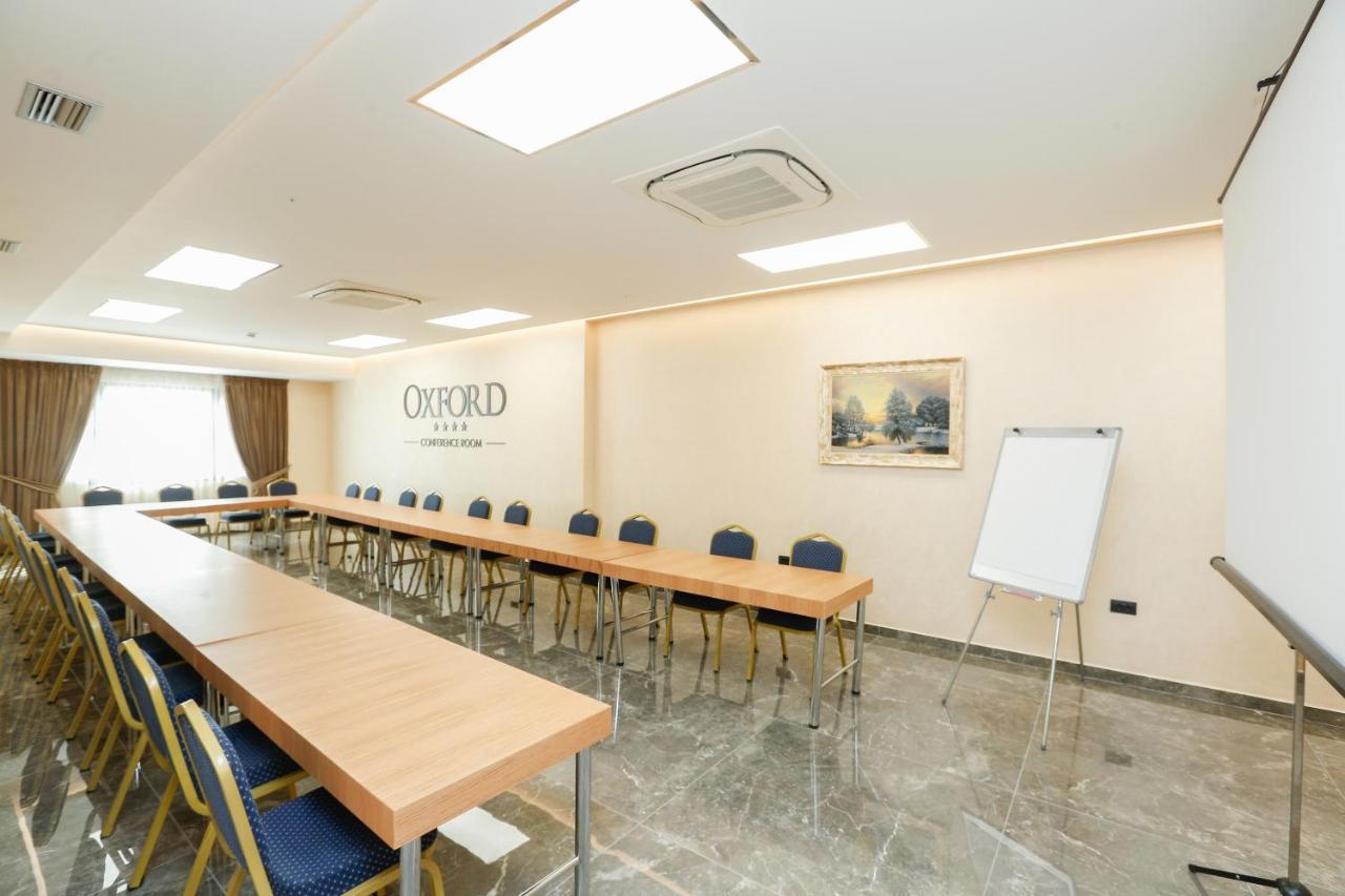 Oxford Hotel Тирана Екстер'єр фото