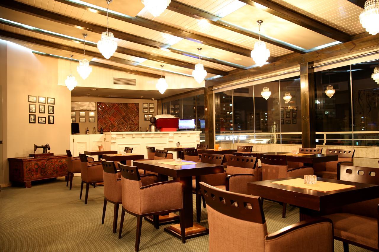 Oxford Hotel Тирана Екстер'єр фото